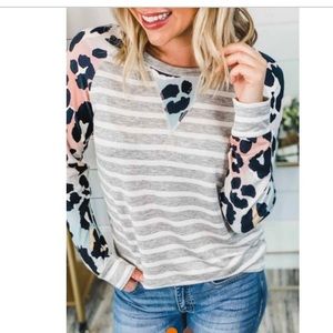 Long sleeved shirt with ombré animal print